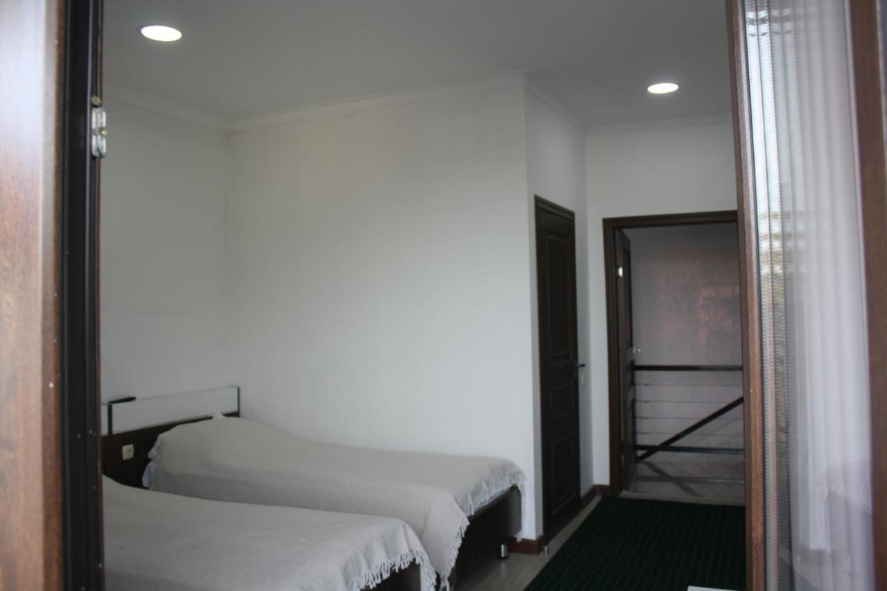 Saty Guest House Экстерьер фото
